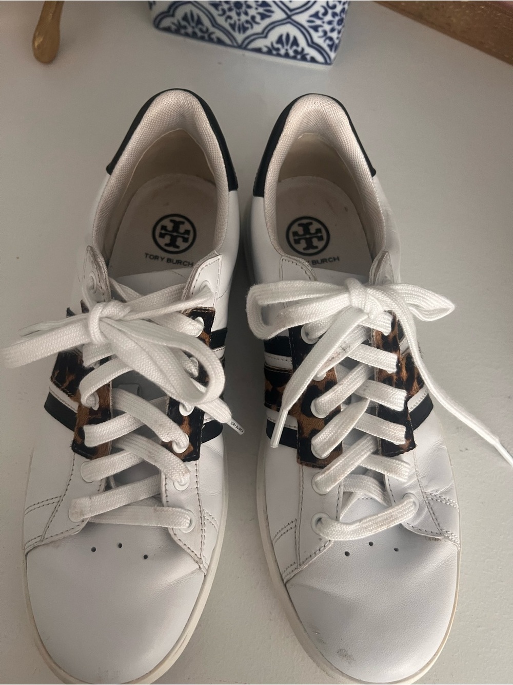 Authentic Tory Burch shoes w/ dust bag - Picture 10 of 12